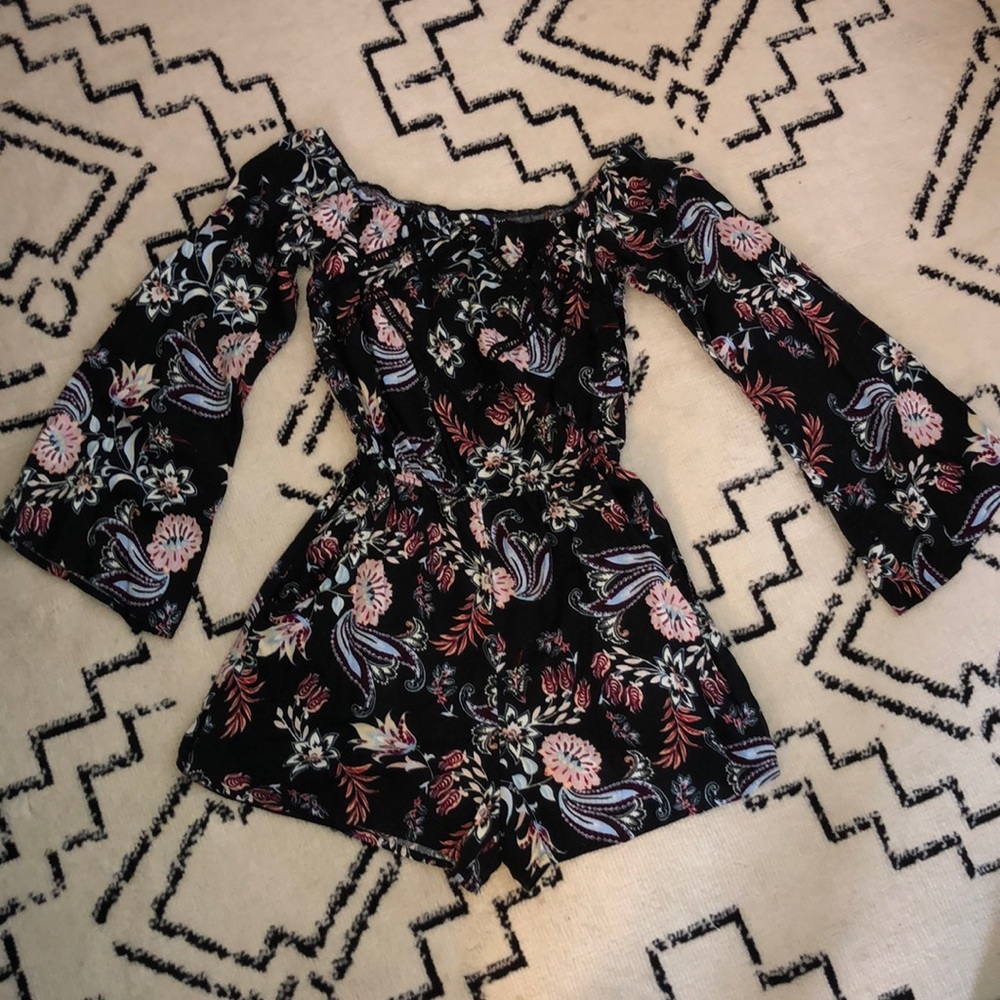 Romper, size XS with pockets
